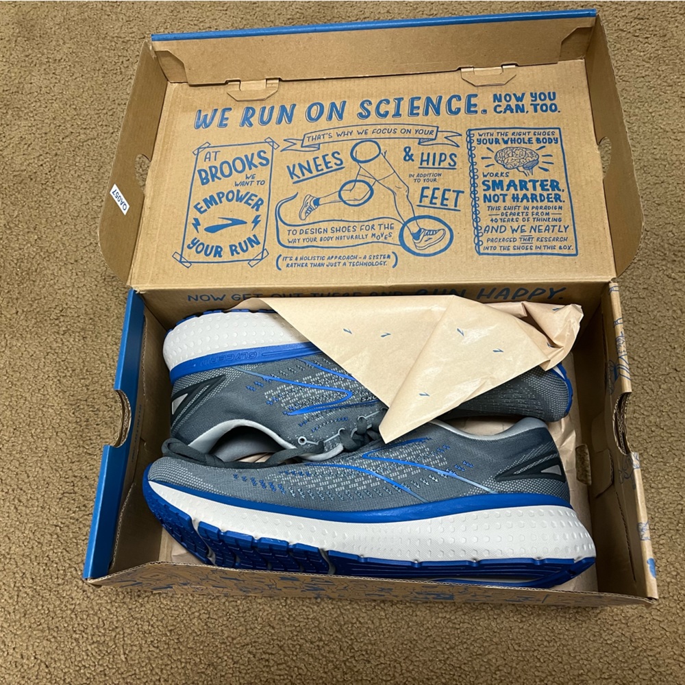 Brand New Brooks Glycerin 19 - size 10.5 men’s